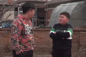 迷糊叔自信努力能成为高富帅，一番解释听懵熊孩子，对话搞笑视频封面