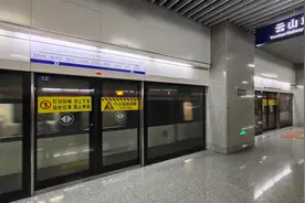 意外乘坐贯穿惠州城下的城际高铁，小金口站换乘，从惠州到河源视频封面