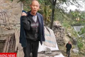 中年丧偶，又失去了一只胳膊的独臂老人，看看他怎么生活视频封面