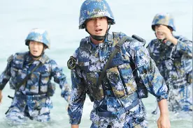生日快乐！39年前解放军海军陆战队第一旅组建，今天扩编成军视频封面