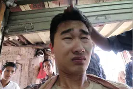印度贫民窟刮胡子,干净又卫生,很舒服视频封面