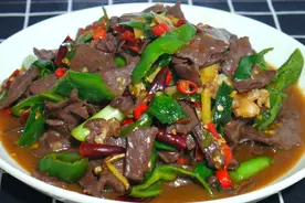 牛心还是这样炒好吃，色香味十足，上桌后家人抢着吃视频封面