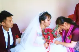 江西一姑娘出嫁，妈妈哭得伤心欲绝，配这首歌听哭了视频封面