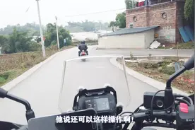 摩托车可以不用离合换挡，给大家骑行演示一下视频封面