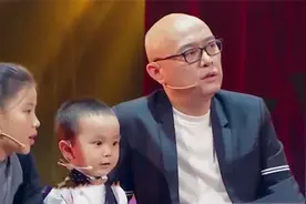 王恒屹给孟非唱《父亲》，孟非：咋听着不对呢！恒屹唱歌跑调系列