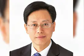 成都市教育局局长刘强任成都大学党委书记，前书记4天前留书身亡视频封面