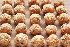 我家剩米饭从不炒着吃，学会新吃法，2天吃一次，早餐孩子吃上瘾