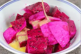 1个火龙果，3个鸡蛋，教你从没吃过做法，做出来全家爱吃