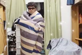 男生在寝室都会怎么穿？川影小哥实力演绎，第一个太真实了