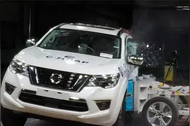 郑州日产途达安全性能评测 看日系中型SUV碰撞表现如何视频封面