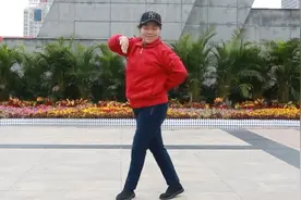 广场舞老师教你3分钟速成，慢动作教学很易懂，中老年最喜欢！