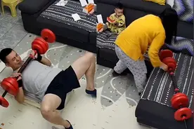 老婆搞卫生嫌杠铃碍事，单手提起吓得老公目瞪口呆：侮辱性极强视频封面