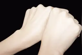 顶级手模手部保养的秘密，皮肤水嫩光泽，花不了几块钱，果断收藏视频封面