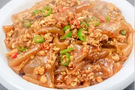 厨师长教你做绿豆粉皮烩肉沫，粉皮软烂不粘锅不坨块，技巧很简单视频封面