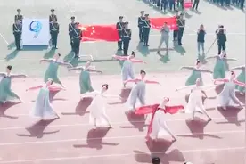 自古校园运动会上出大神，汉服女神们跳起舞，男生们直接沸腾了！