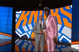 【2021NBA选秀】第19顺位！纽约尼克斯队选中卡伊·琼斯视频封面