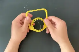 有了这个衣架收纳神器，阳台上的衣架再也不会乱糟糟的了视频封面