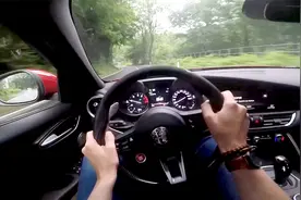 510马力的阿尔法罗密欧，声浪太好听了，不愧是法拉利发动机