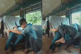 网友去缅甸旅游坐火车像极坐蹦床，俩男子被颠得爬不起来，惹爆笑视频封面