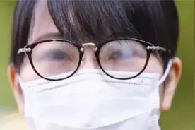 戴口罩眼镜起雾不用愁？只需个小动作，戴一整天都不起雾，快学学视频封面