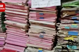 71岁老中医只开方不卖药免费看病 20年开出10万张免费药方视频封面