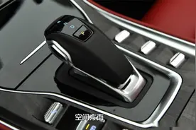 国产大六座中级SUV起步9.59万，自动挡产品搭载全新6AT变速箱视频封面
