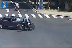 生死对比！来看安全头盔戴和不戴的差别！