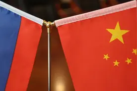 外媒炒作中俄威胁 外交部：中俄不结盟 不对抗 不针对第三方视频封面
