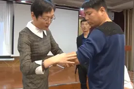 【舒氏针灸】手臂痛用虚无针法，哪痛指哪，一针灵，中医针灸教学视频封面