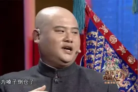 喜剧人：孙建宏嗓子倒仓被迫转行，同宿舍的都成了角儿，令人惋惜视频封面