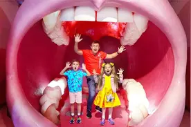 小女孩一家的奇妙冒险之旅，他们竟然来到了巨人的世界！视频封面