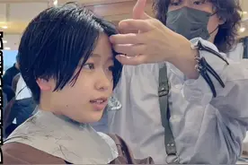 不烫不染很显小的“中分短发”，越来越多妹子选择这样剪