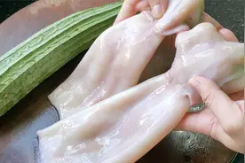 2个鱿鱼1根丝瓜，这样做上桌就是一道硬菜，鲜嫩好吃，待客倍有面视频封面