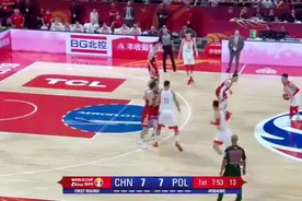 这一战让无数球迷心寒 周琦也因此被冠“波兰籍”再看依然揪心视频封面