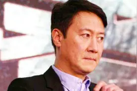 天王老了！52岁黎明近日参加活动，长出皱纹，昔日的气势荡然无存视频封面