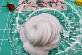 用狂牛白胶做牛头白胶史莱姆，好玩无硼砂，手感厚实，起泡手感好