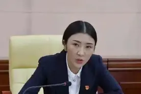 女护士跨界进公安系统后火速晋升，如今因贪污受审！视频封面