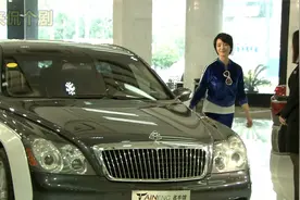 销售员狗眼看人低，怎料美女竟买下1200万迈巴赫
