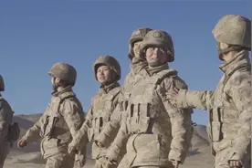 女子战炮班在高原书写青春弹道视频封面