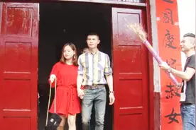 湖南农村一帅哥迎亲，新娘穿着便服出门，不穿婚纱都好漂亮