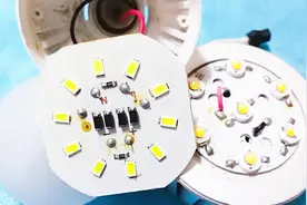 家里LED灯不亮了，一般都是这里出了问题，自己在家就能轻松修复视频封面