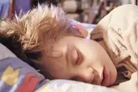 早起对孩子影响大？孩子早上几点起床合适？听听专家的解释