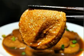 素鸡不要直接下锅炒，多加这一步，鲜香味美，咬一口满嘴流汁视频封面