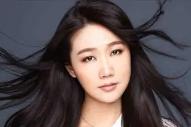 这应该是《光辉岁月》最好听的国语版本了，不愧是一代发烧天后！