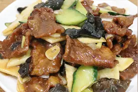 传统名菜焦溜肉片的家常做法，肉片外焦里嫩，味香可口，做法简单视频封面