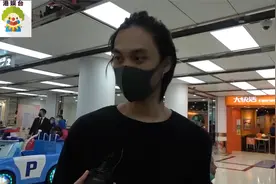 吴孟达出殡儿子韦仑忆爸爸遗愿：叫我好好照顾妈咪