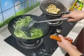 大厨在家教你做豆干炒韭菜的家常做法，豆干劲道韭菜鲜香，下饭菜