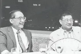 倪匡谈与金庸的往事，为他代笔把阿紫写瞎，调侃金庸爱乱改文章视频封面