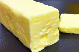 纯手工自制黄油，做法简单详细易操作，蛋糕、饼干、面包都能用