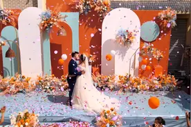 桃子受邀航拍婚礼现场，带你体验农村结婚全过程，结尾被感动哭了视频封面